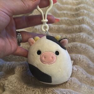 Squishmallow Connor Cow original clip